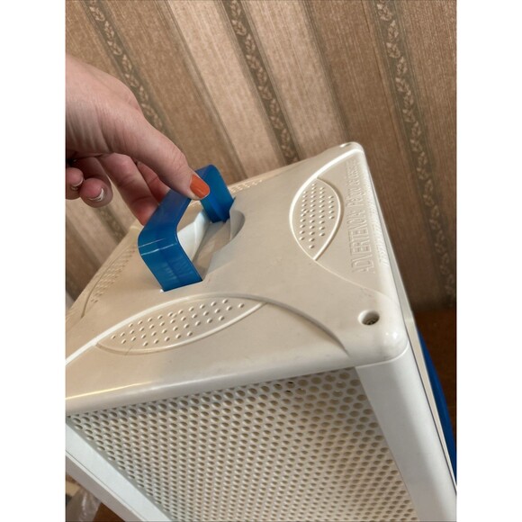 LITE BRITE CUBE 2001 Hasbro w/ 2 drawers of pegs. picture, & extra peg Y2K VNT - Picture 8 of 16